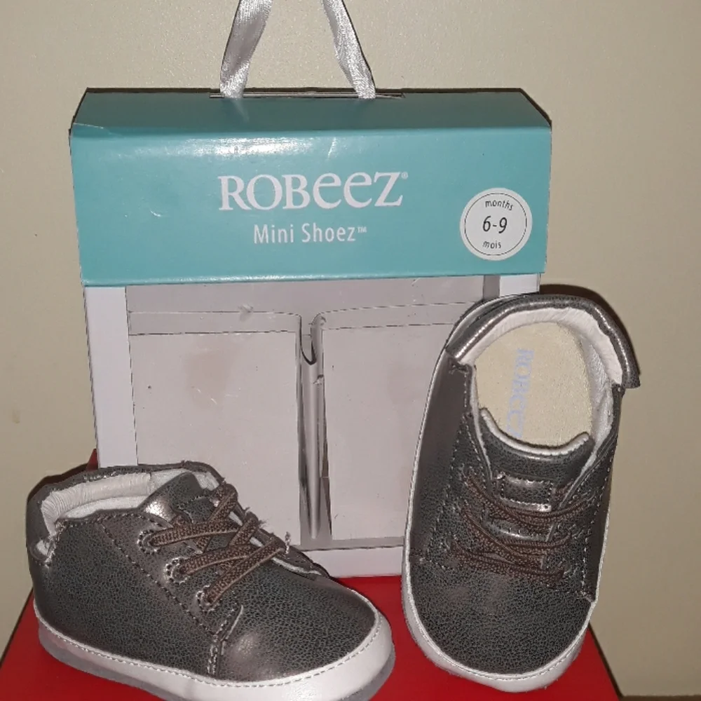 ROBEEZ SHOEZ